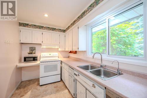 262 John Street, Centre Wellington (Elora/Salem), ON - Indoor Photo Showing Kitchen With Double Sink