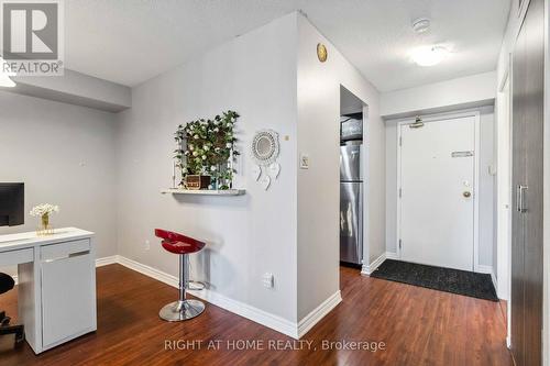 611 - 285 Enfield Place, Mississauga (City Centre), ON - Indoor Photo Showing Other Room