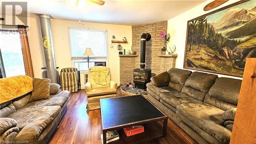 234 Whiskey Harbour Road, Northern Bruce Peninsula, ON - Indoor Photo Showing Living Room