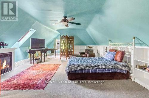 572 Charlotte Street, Peterborough (Downtown), ON - Indoor Photo Showing Bedroom