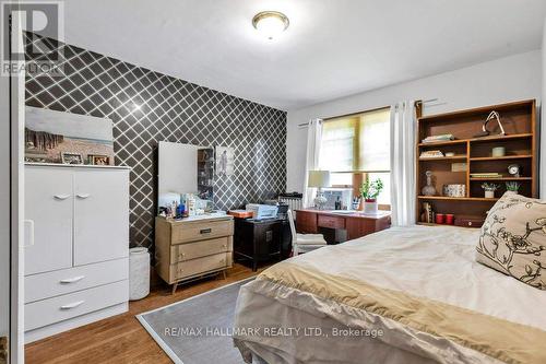 36 Hadley Road, Toronto (Mount Pleasant East), ON - Indoor Photo Showing Bedroom