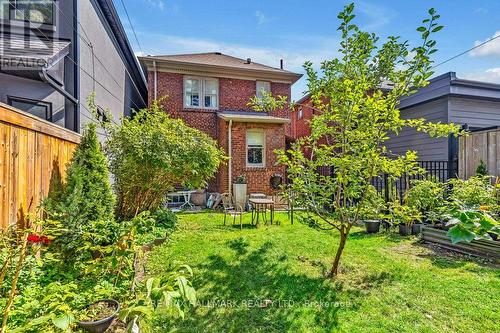 36 Hadley Road, Toronto (Mount Pleasant East), ON - Outdoor