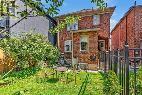 36 Hadley Road, Toronto (Mount Pleasant East), ON - Outdoor With Exterior