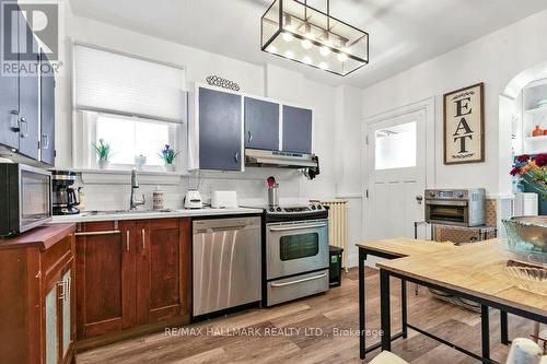 36 Hadley Road, Toronto (Mount Pleasant East), ON - Indoor Photo Showing Kitchen