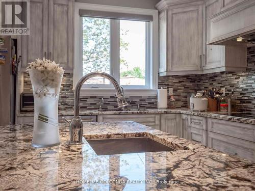 38A North Woodrow Boulevard, Toronto (Birchcliffe-Cliffside), ON - Indoor Photo Showing Kitchen With Double Sink With Upgraded Kitchen