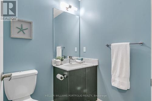 406 - 2055 Danforth Avenue, Toronto (Woodbine Corridor), ON - Indoor Photo Showing Bathroom