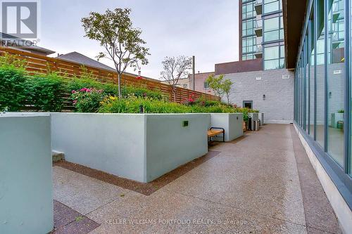 406 - 2055 Danforth Avenue, Toronto (Woodbine Corridor), ON - Outdoor With Exterior