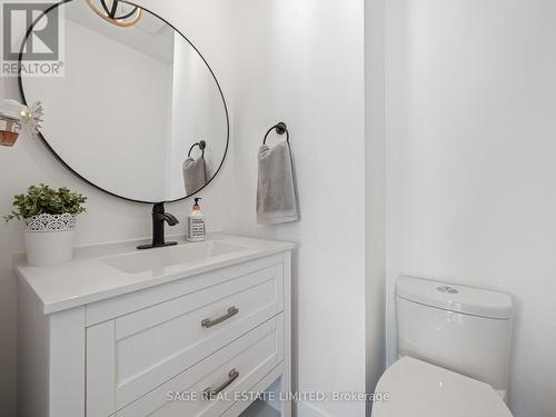 2308 Victoria Street S, Innisfil (Stroud), ON - Indoor Photo Showing Bathroom