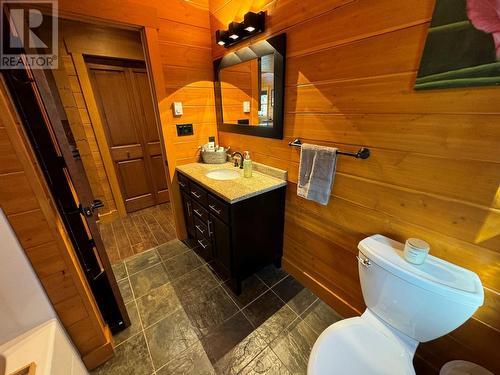 87 Larson Road, Christina Lake, BC - Indoor Photo Showing Bathroom