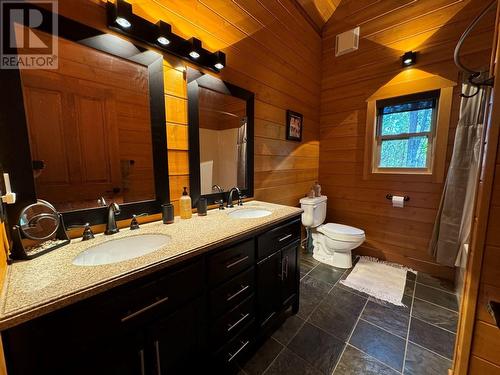 87 Larson Road, Christina Lake, BC - Indoor Photo Showing Bathroom