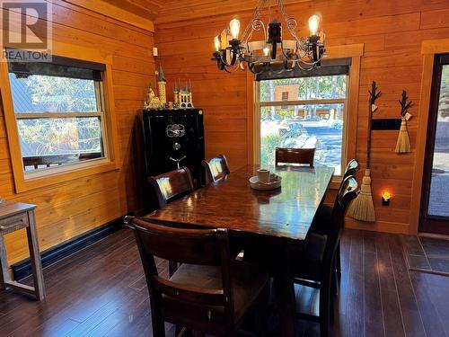 87 Larson Road, Christina Lake, BC - Indoor Photo Showing Dining Room