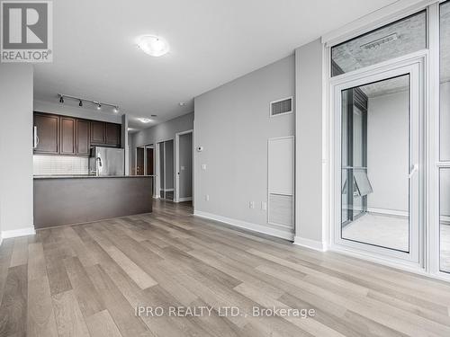 3408 - 3975 Grand Park Drive, Mississauga (City Centre), ON - Indoor Photo Showing Kitchen