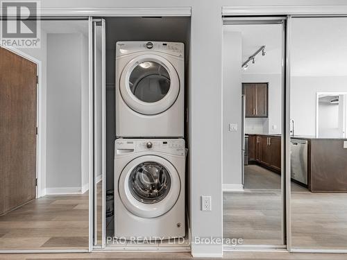 3408 - 3975 Grand Park Drive, Mississauga (City Centre), ON - Indoor Photo Showing Laundry Room