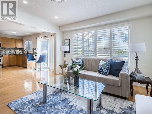 1097 Bowring Crescent, Milton (Beaty), ON - Indoor Photo Showing Living Room