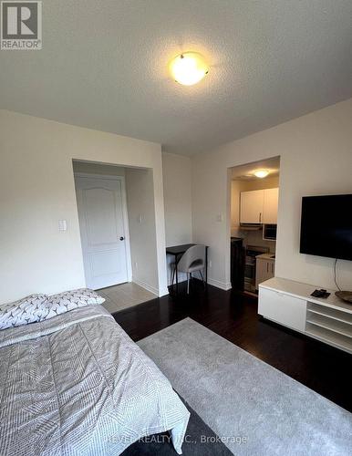 6 Cedarland Road, Brampton (Brampton West), ON - Indoor Photo Showing Bedroom