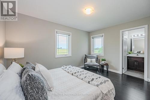 58 - 107 Westra Drive, Guelph/Eramosa, ON - Indoor Photo Showing Bedroom