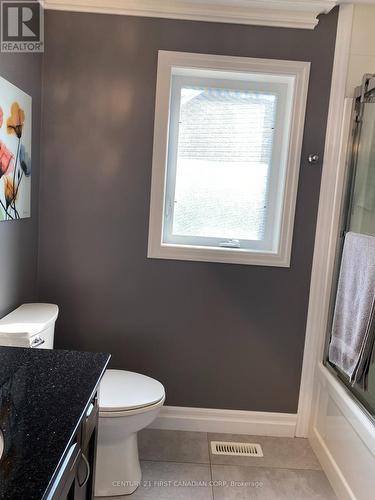 307 Portrush Place, London, ON - Indoor Photo Showing Bathroom