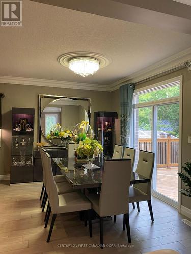 307 Portrush Place, London, ON - Indoor Photo Showing Dining Room