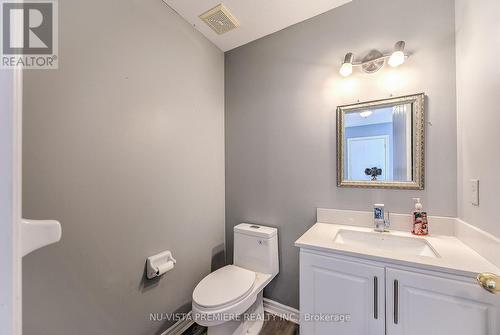 1238 Darnley Boulevard, London, ON - Indoor Photo Showing Bathroom