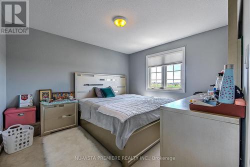 1238 Darnley Boulevard, London, ON - Indoor Photo Showing Bedroom