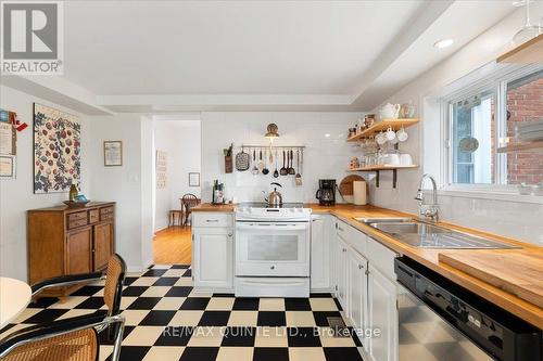 32 Queen Street, Prince Edward County (Picton), ON - Indoor Photo Showing Kitchen