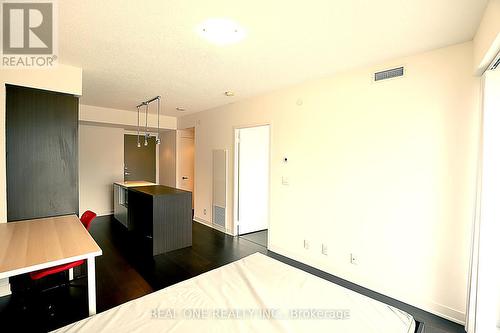 2003 - 88 Harbour Street, Toronto (Waterfront Communities), ON - Indoor Photo Showing Bedroom