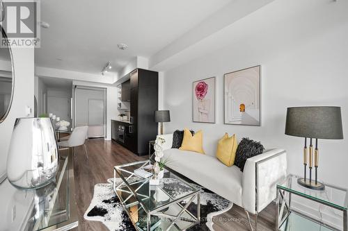 1608 - 20 Edward Street, Toronto, ON - Indoor Photo Showing Living Room