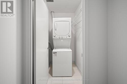 1608 - 20 Edward Street, Toronto (Bay Street Corridor), ON - Indoor Photo Showing Laundry Room