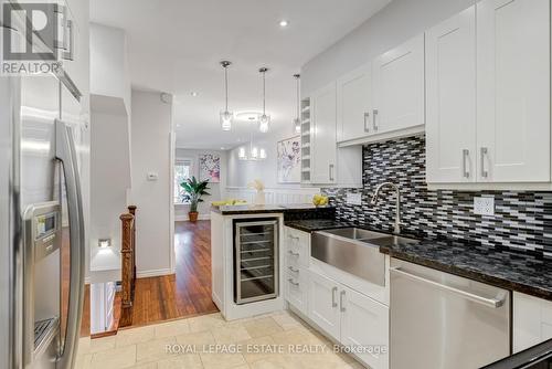 286 Coxwell Avenue, Toronto (Greenwood-Coxwell), ON - Indoor Photo Showing Kitchen With Double Sink With Upgraded Kitchen