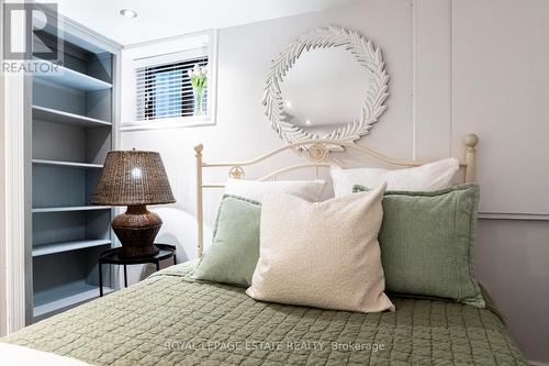 286 Coxwell Avenue, Toronto (Greenwood-Coxwell), ON - Indoor Photo Showing Bedroom