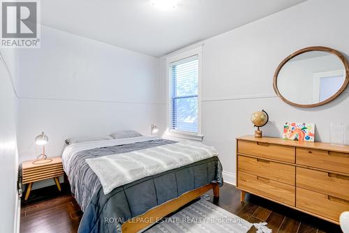 286 Coxwell Avenue, Toronto (Greenwood-Coxwell), ON - Indoor Photo Showing Bedroom