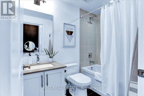 616 - 302 Essa Road, Barrie (400 West), ON - Indoor Photo Showing Bathroom