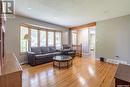 95 Mcinnis Crescent, Regina, SK  - Indoor Photo Showing Living Room 