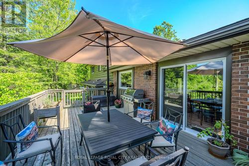 940 Watson Road, Puslinch, ON - Outdoor With Deck Patio Veranda With Exterior