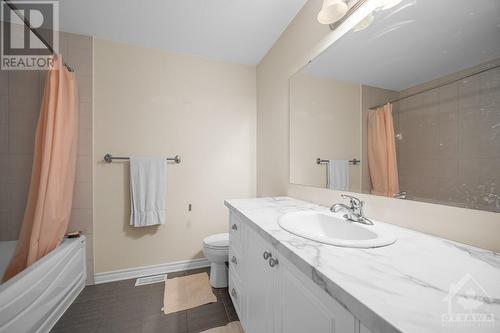 334 Grammond Circle, Ottawa, ON - Indoor Photo Showing Bathroom