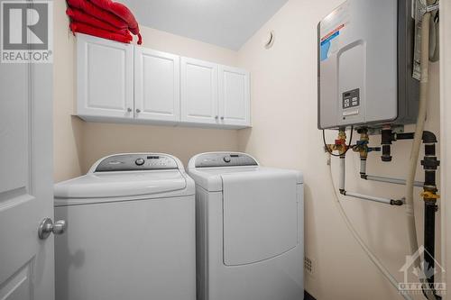 334 Grammond Circle, Ottawa, ON - Indoor Photo Showing Laundry Room