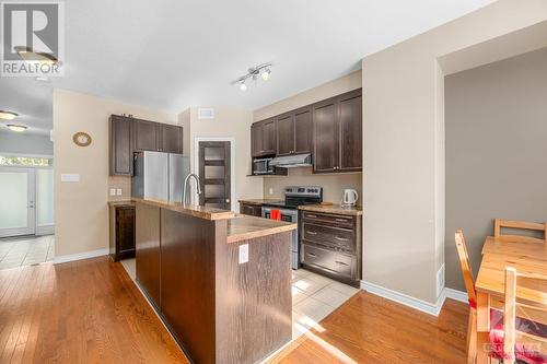 334 Grammond Circle, Ottawa, ON - Indoor Photo Showing Kitchen