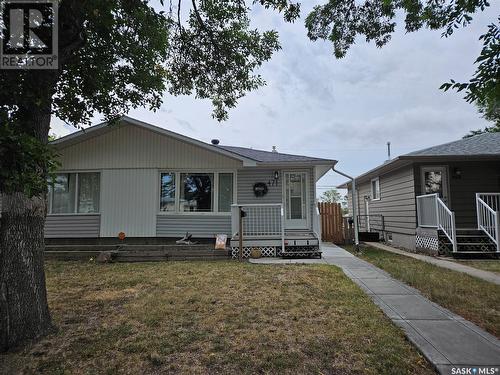 471 Froom Crescent, Regina, SK - Outdoor