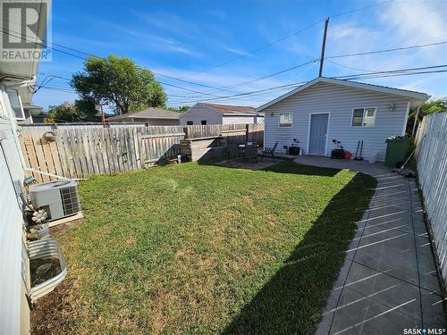 471 Froom Crescent, Regina, SK - Outdoor