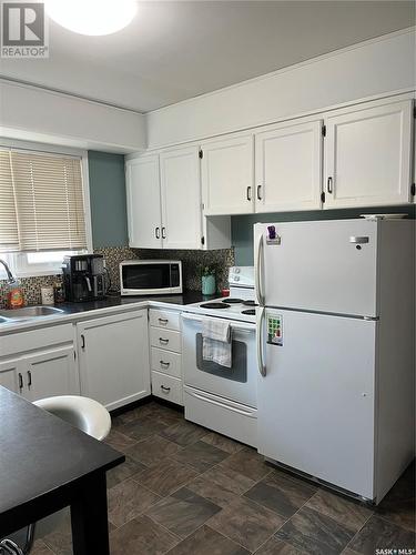 471 Froom Crescent, Regina, SK - Indoor Photo Showing Kitchen