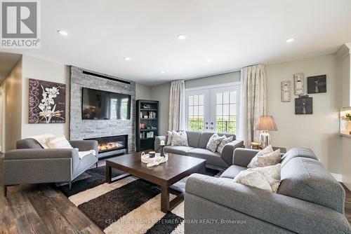 4310 Line 6, Bradford West Gwillimbury (Bradford), ON - Indoor Photo Showing Living Room With Fireplace