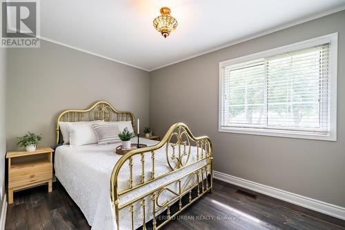 4310 Line 6, Bradford West Gwillimbury (Bradford), ON - Indoor Photo Showing Bedroom