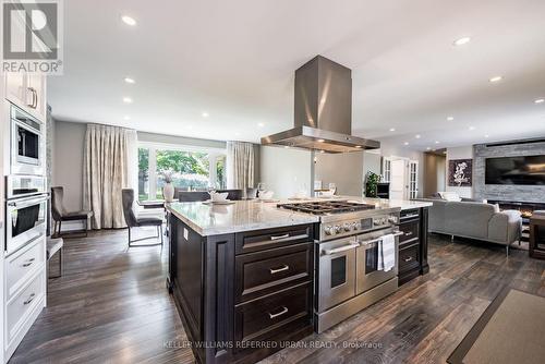 4310 Line 6, Bradford West Gwillimbury (Bradford), ON - Indoor Photo Showing Kitchen With Upgraded Kitchen