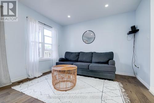 135 Laird Drive, Markham (Middlefield), ON - Indoor Photo Showing Living Room