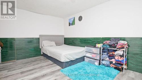 8 Hillbank Trail, Brampton (Central Park), ON - Indoor Photo Showing Bedroom