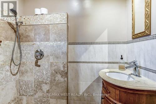 726 Indian Road, Toronto (High Park North), ON - Indoor Photo Showing Bathroom