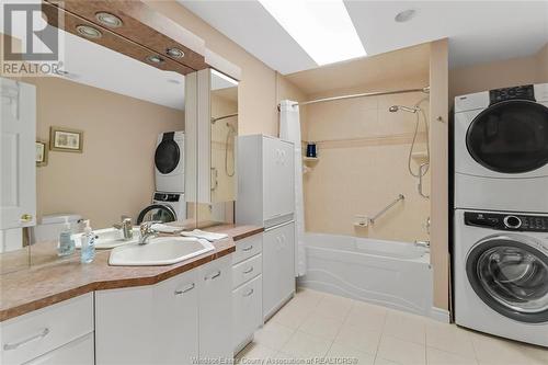 1217 Imperial Crescent, Windsor, ON - Indoor Photo Showing Laundry Room