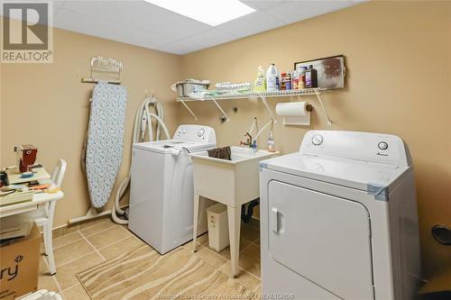 1217 Imperial Crescent, Windsor, ON - Indoor Photo Showing Laundry Room