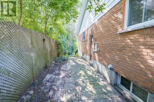 25 Elizabeth Street, Guelph, ON - Outdoor With Exterior