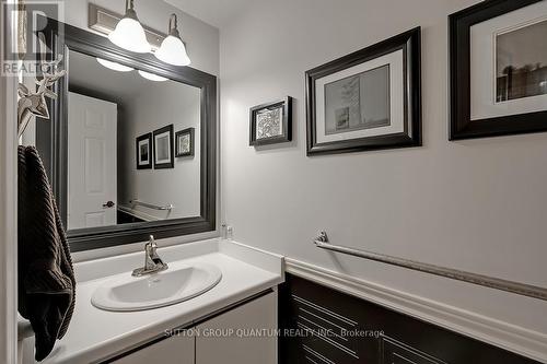 44 - 1180 Walden Circle, Mississauga (Clarkson), ON - Indoor Photo Showing Bathroom